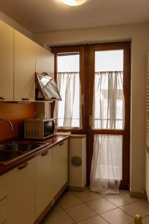 Dora Apartment - Smart Holiday Mantova Luaran gambar