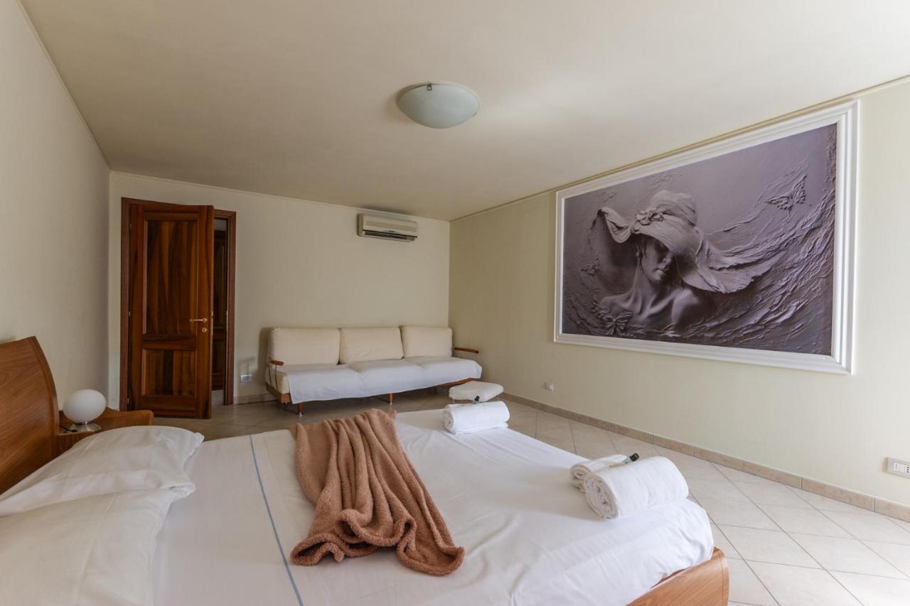 Dora Apartment - Smart Holiday Mantova Luaran gambar