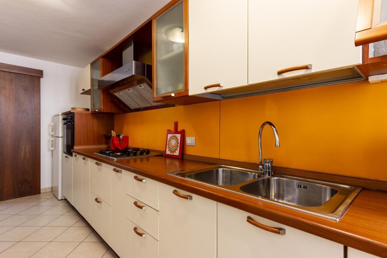 Dora Apartment - Smart Holiday Mantova Luaran gambar